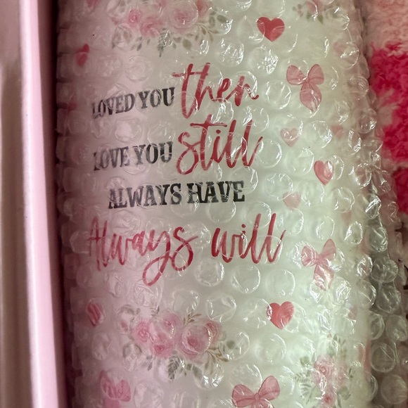 Valentine’s Day gift box bundle NWT - Picture 5 of 8